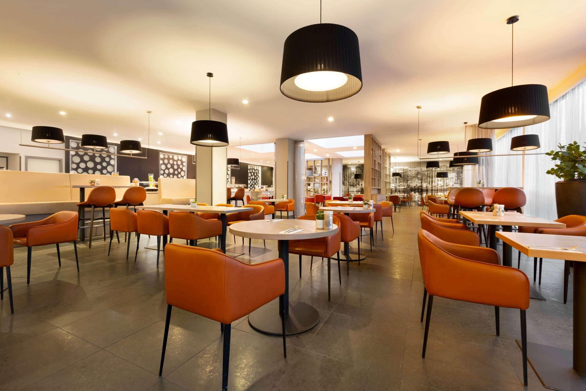 Ramada by Wyndham Amsterdam Airport Schiphol, photo 19 of 30