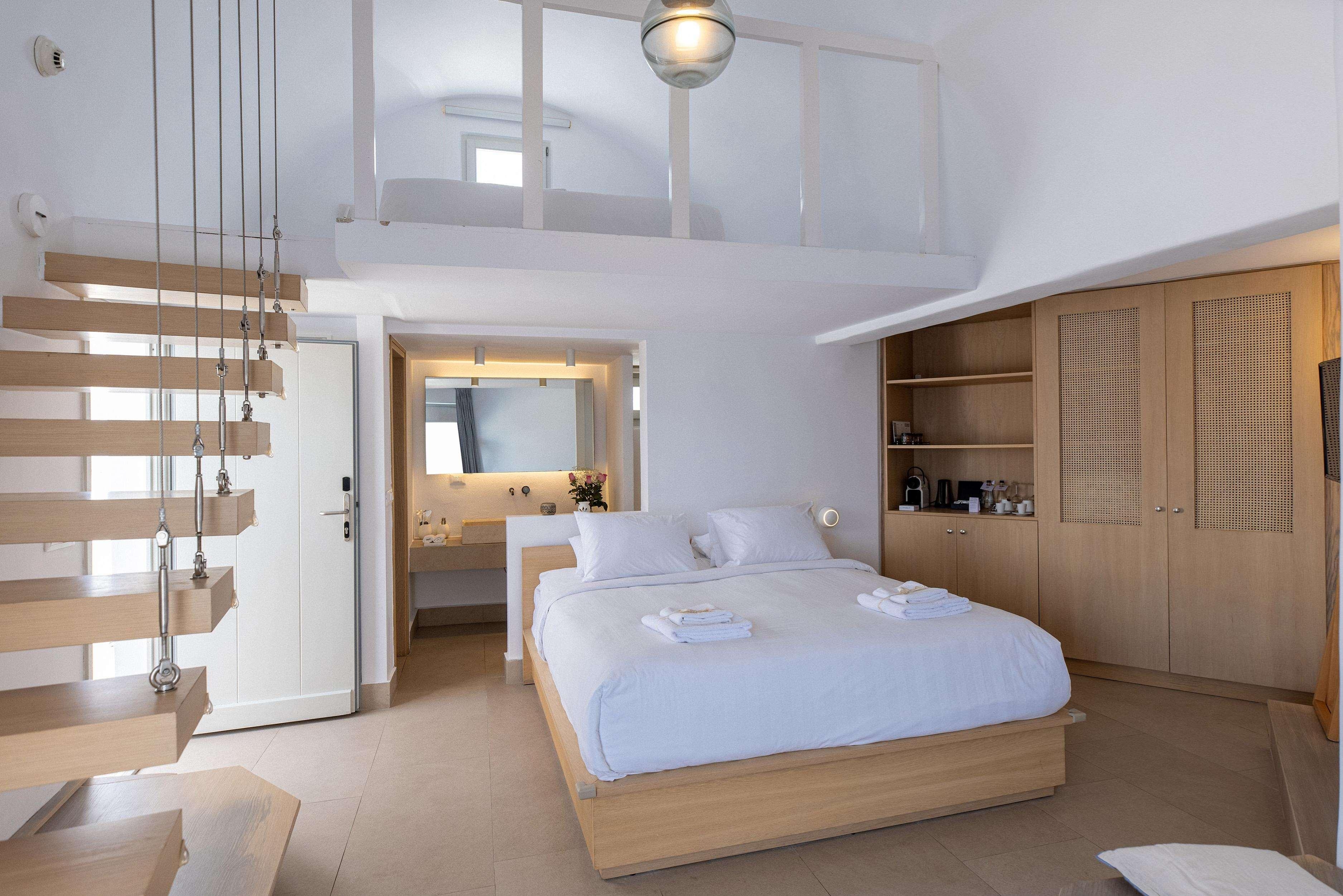 Rocabella Santorini Hotel &amp; Spa, photo 8 of 47