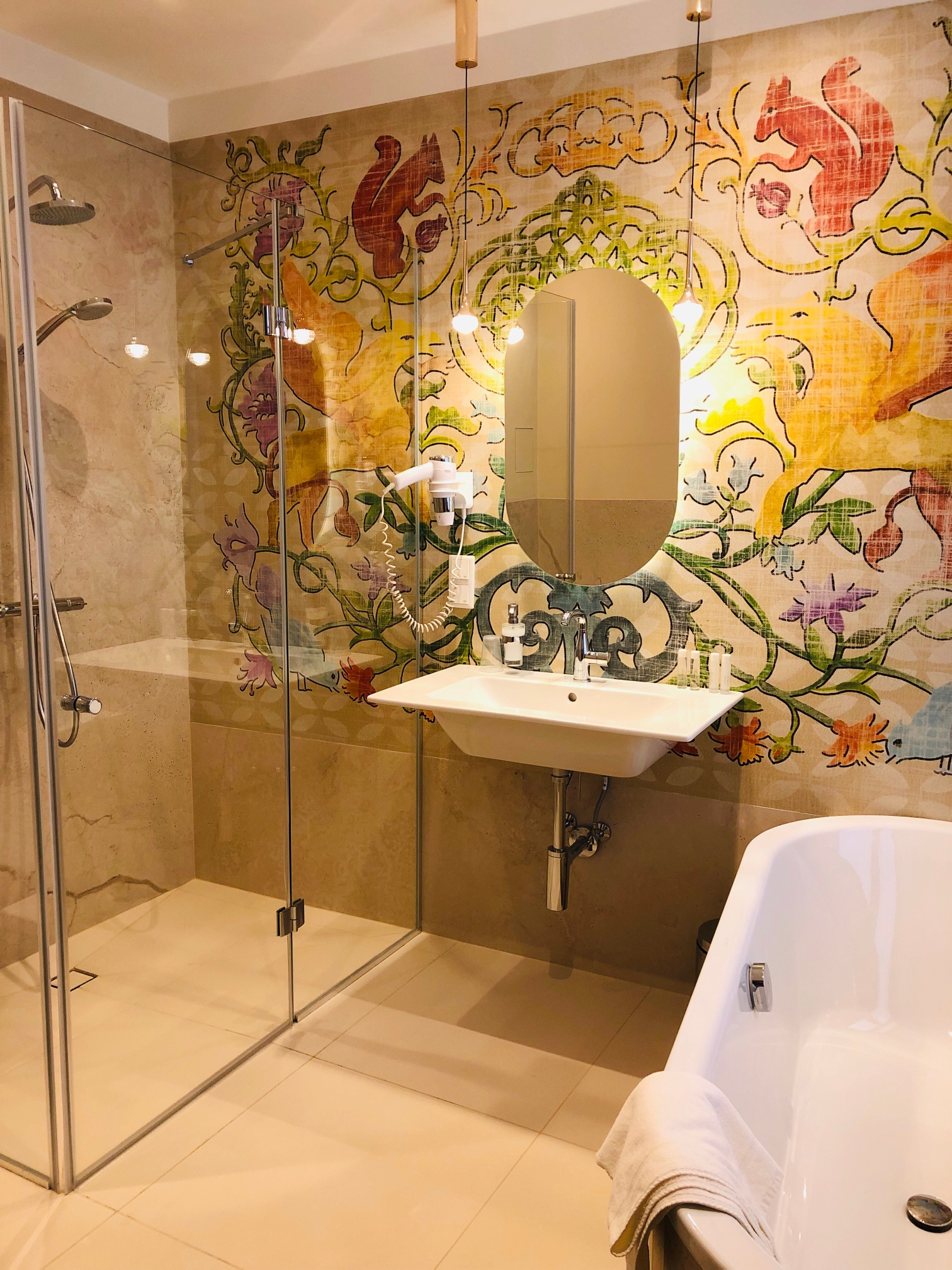 Hotel Ester, photo 2 of 46