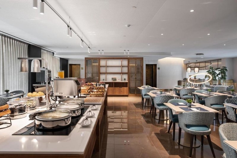 Eurostars Aliados, photo 3 of 7