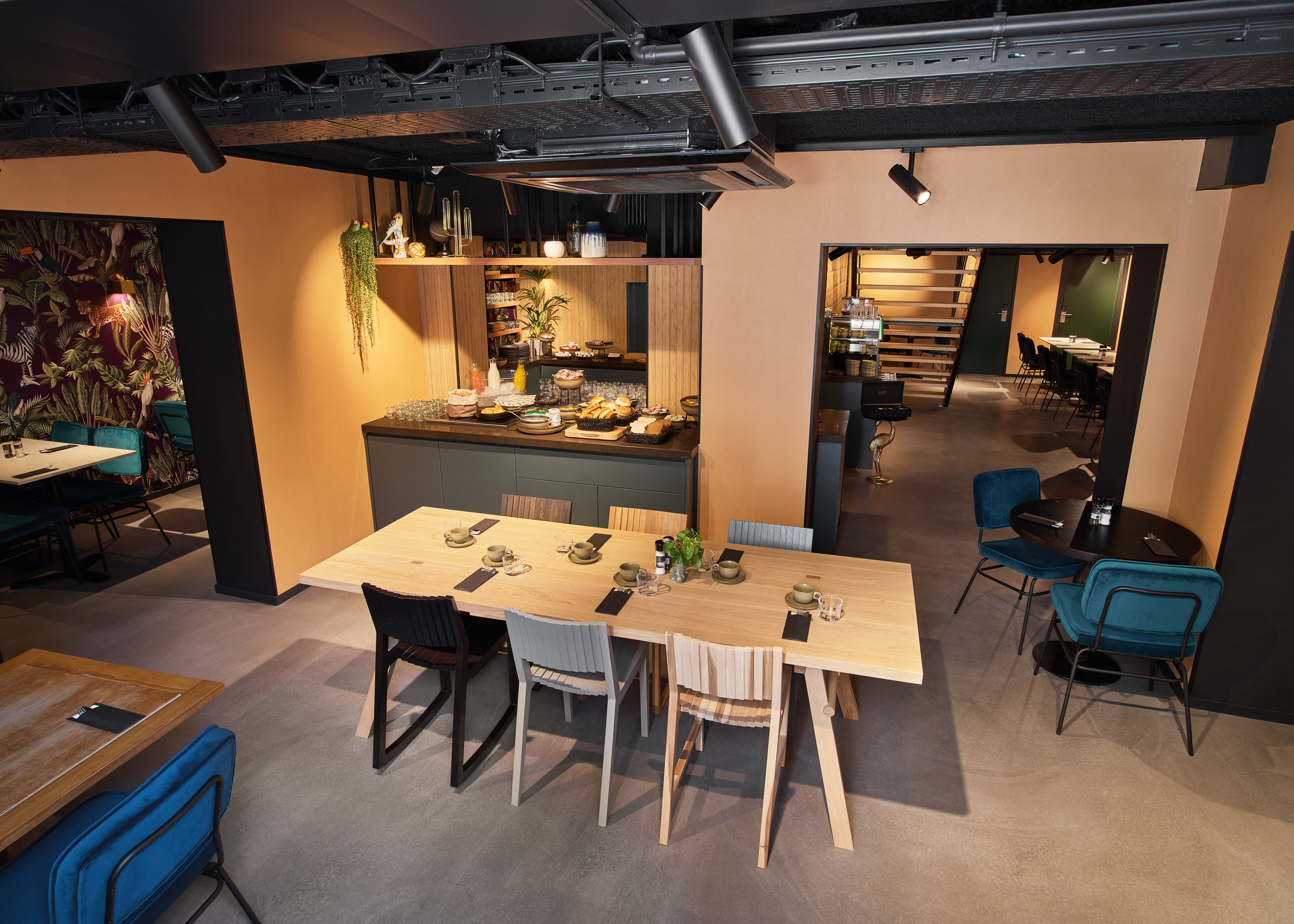 Leonardo Hotel Amsterdam Leidse Square, photo 9 of 12