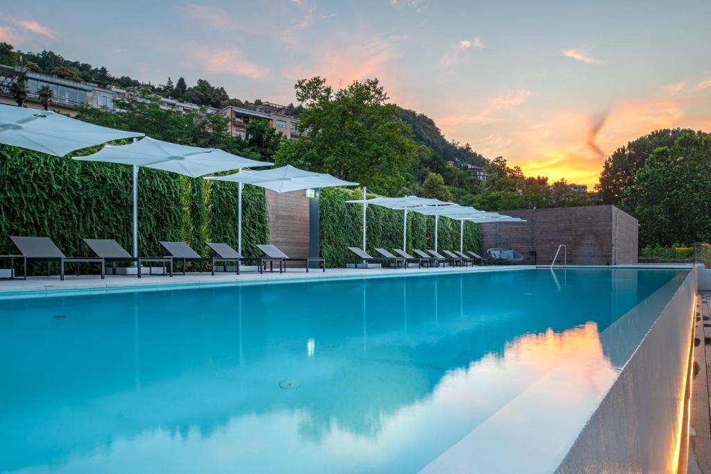 Hilton Lake Como, photo 2 of 199