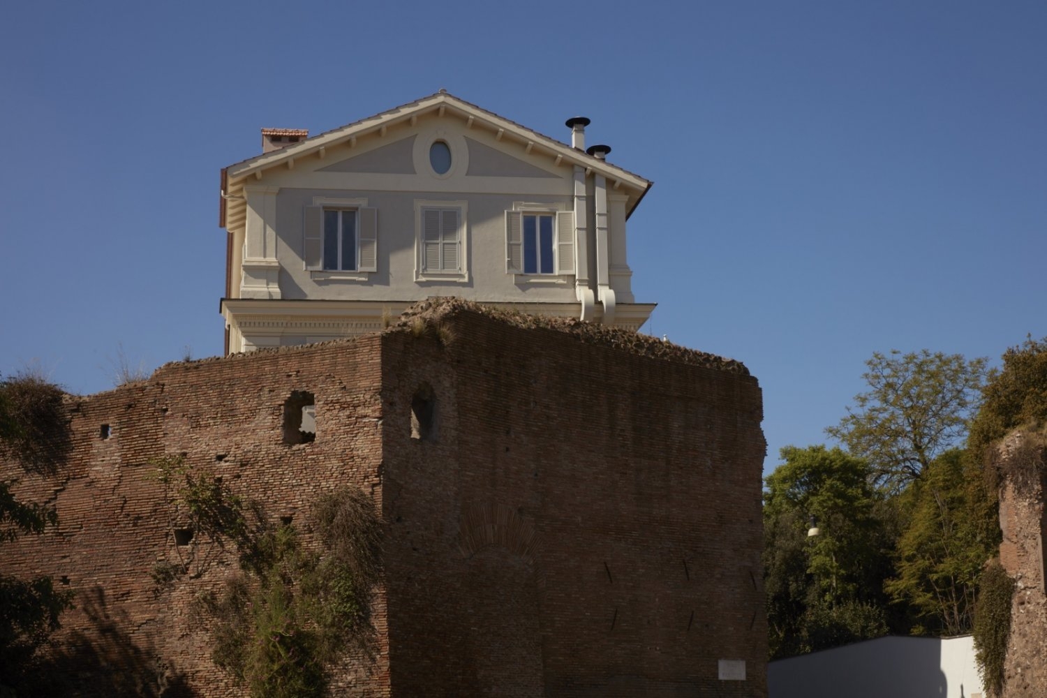 The Building, photo 3 of 100
