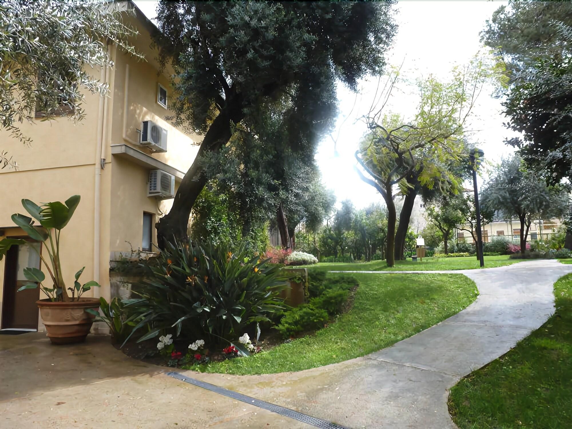 Villa Crawford, photo 3 of 94
