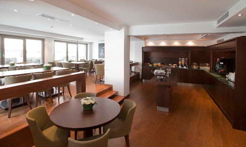 Plaka Hotel, photo 18 of 20