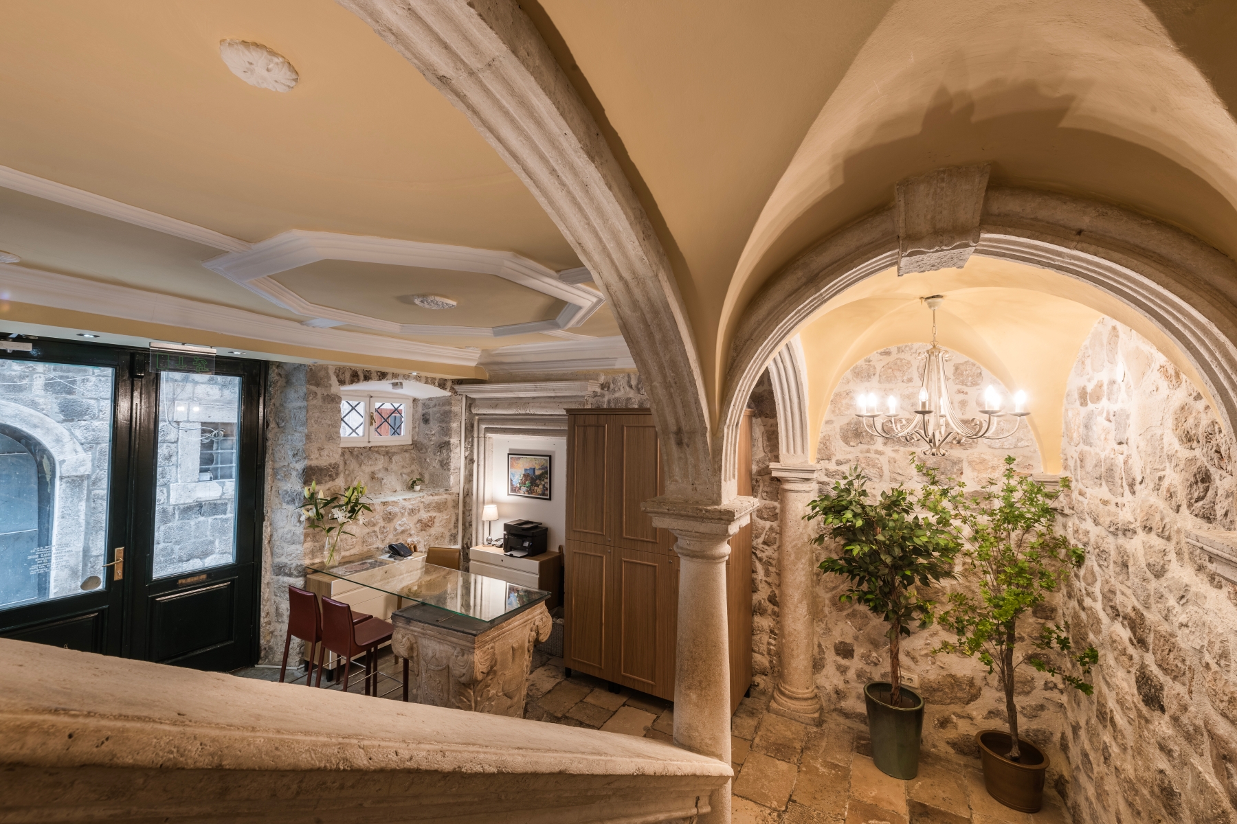 Palmotta Palace, photo 4 of 61