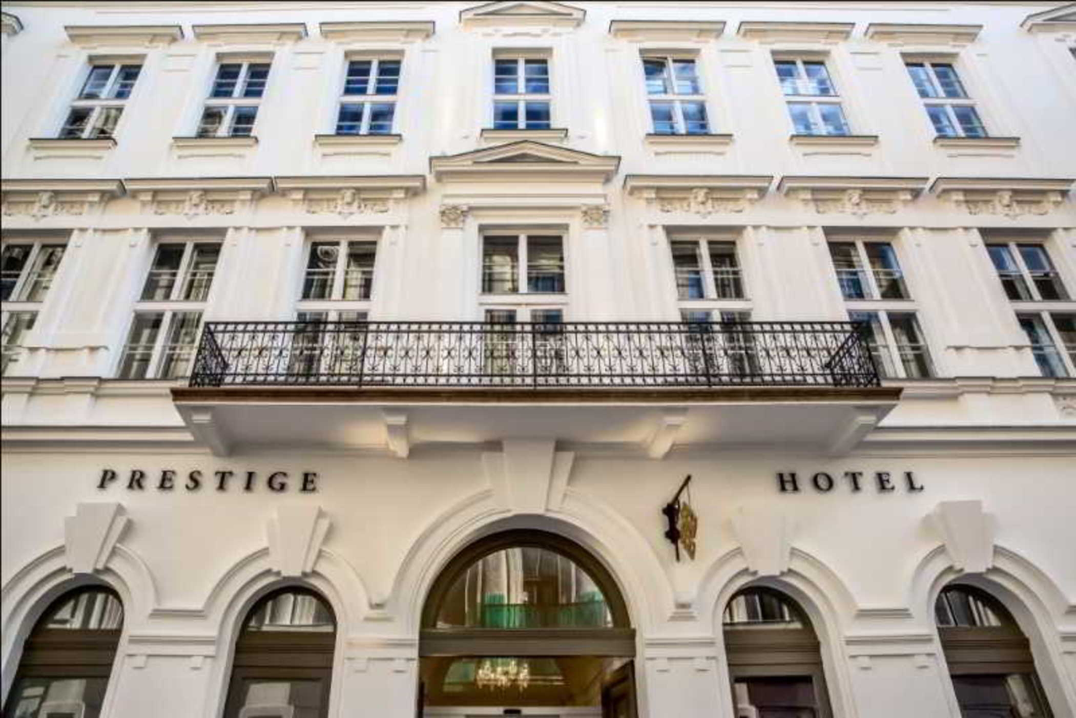 Prestige Hotel Budapest hotel exterior