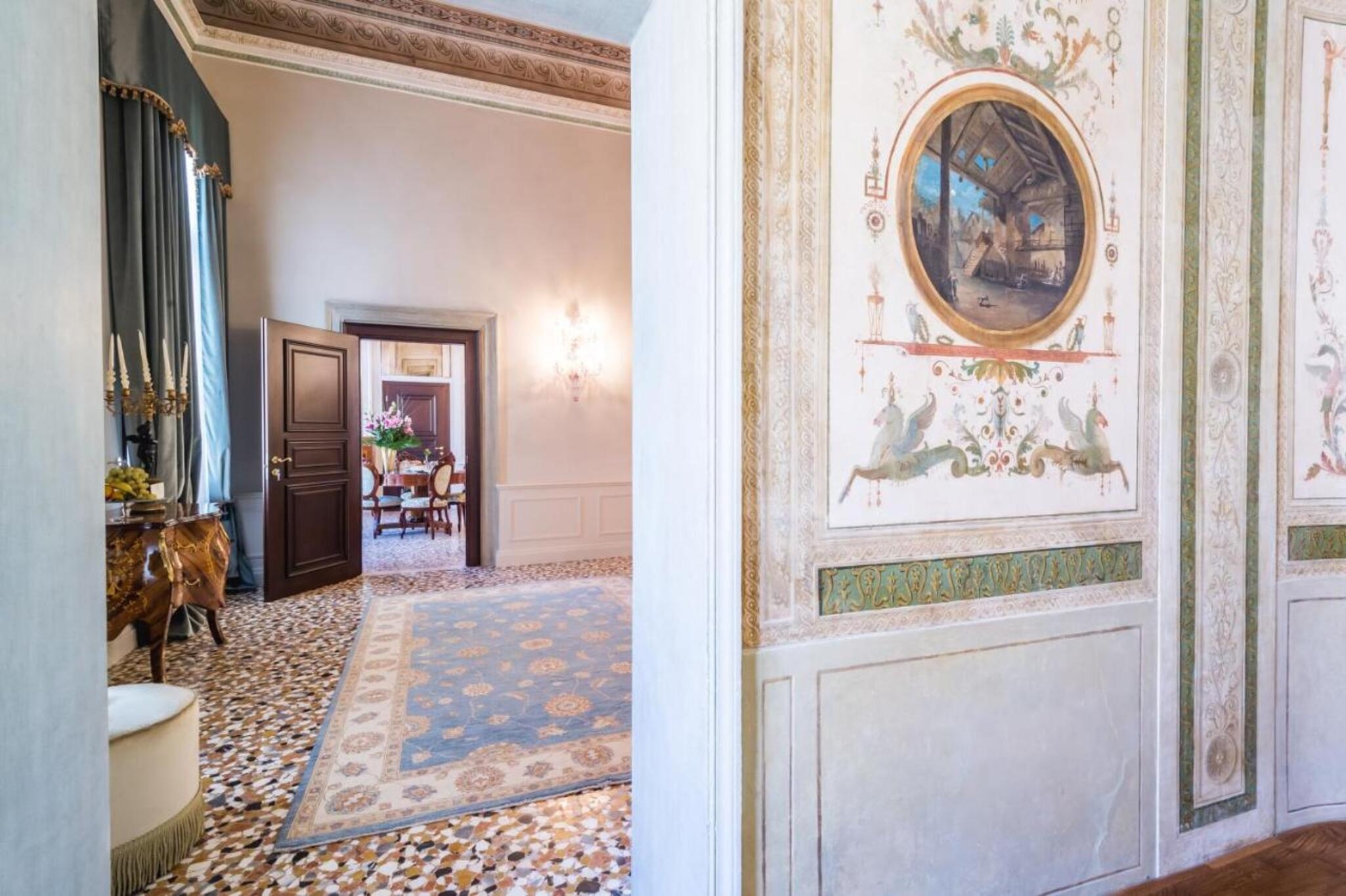 Nani Mocenigo Palace, photo 2 of 29