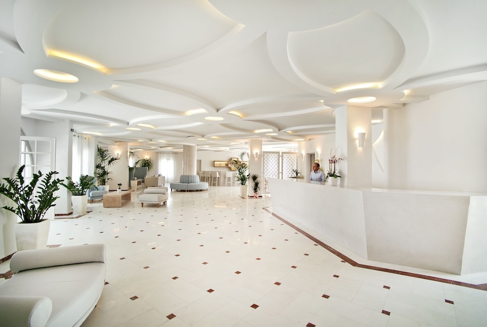 Santorini Palace Hotel, photo 7 of 88