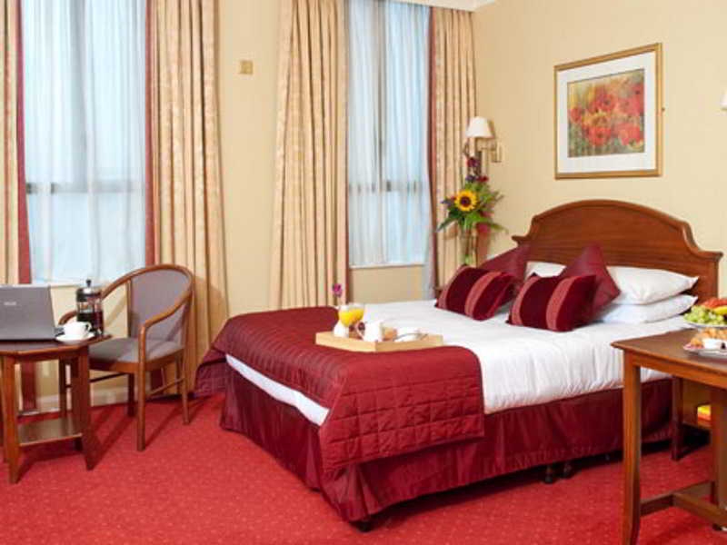 Victoria Hotel, photo 15 of 45