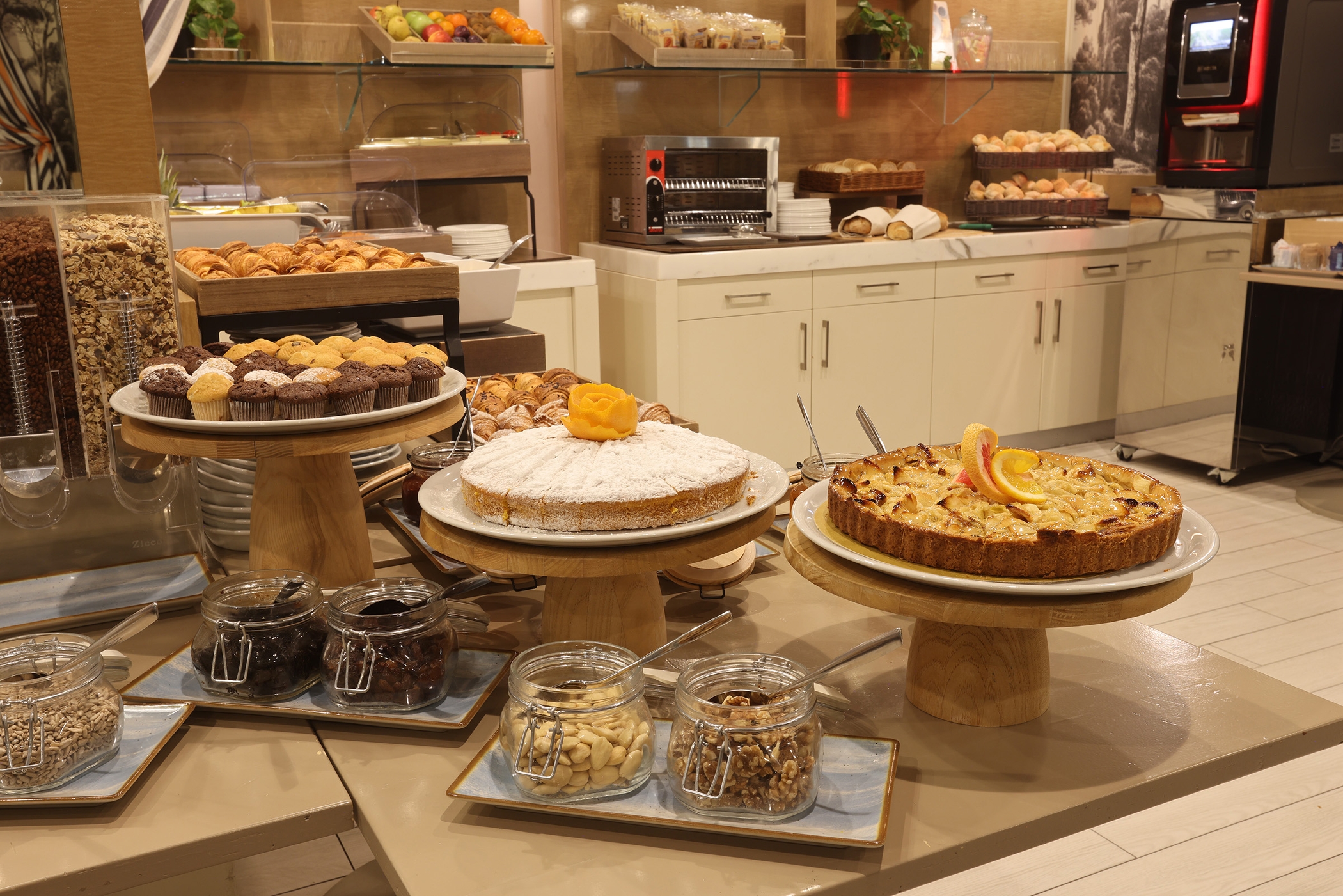 Leonardo Hotel Milan City Center, photo 12 of 22