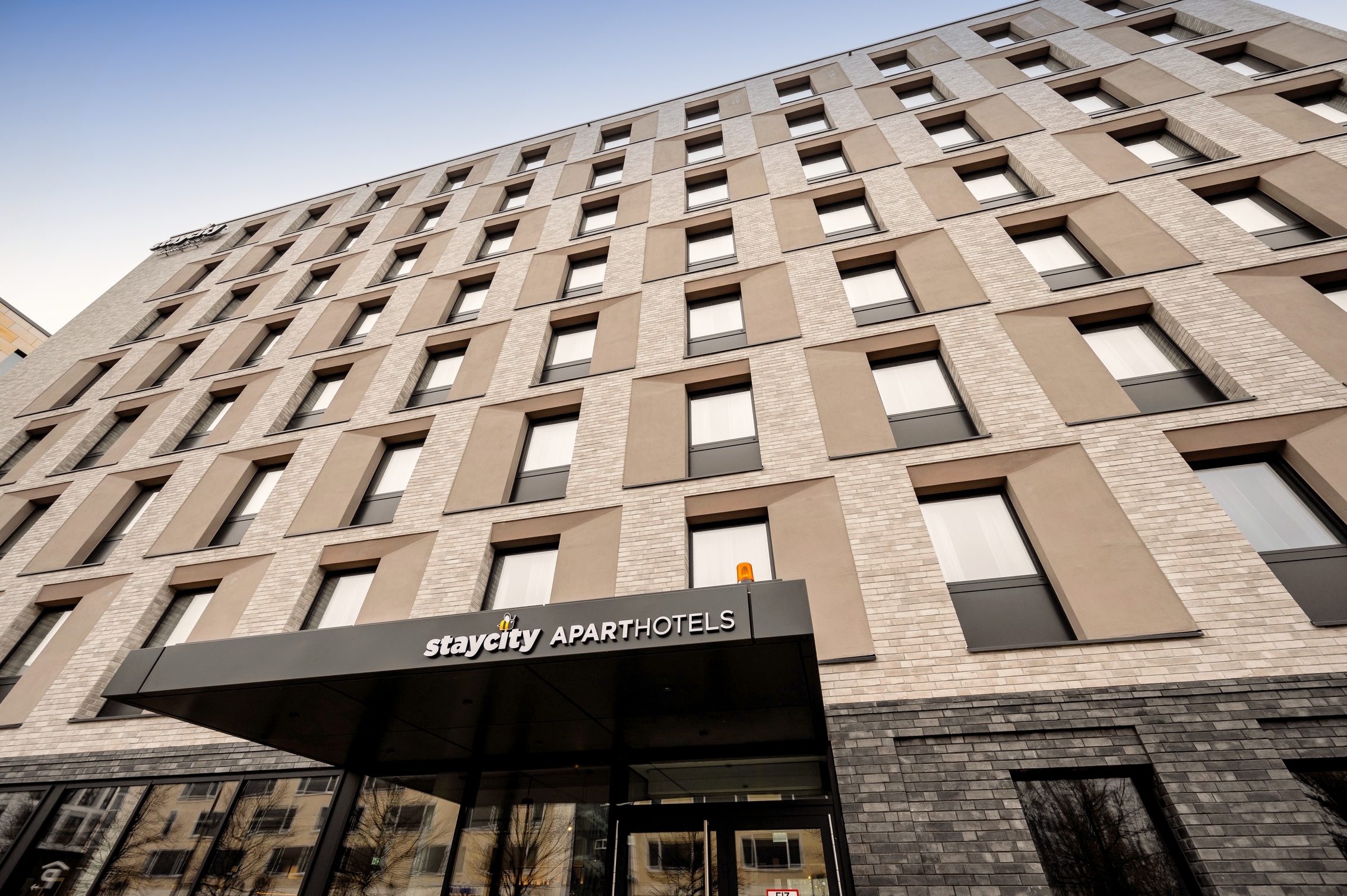 Staycity Aparthotels Frankfurt Airport, photo 1 of 22