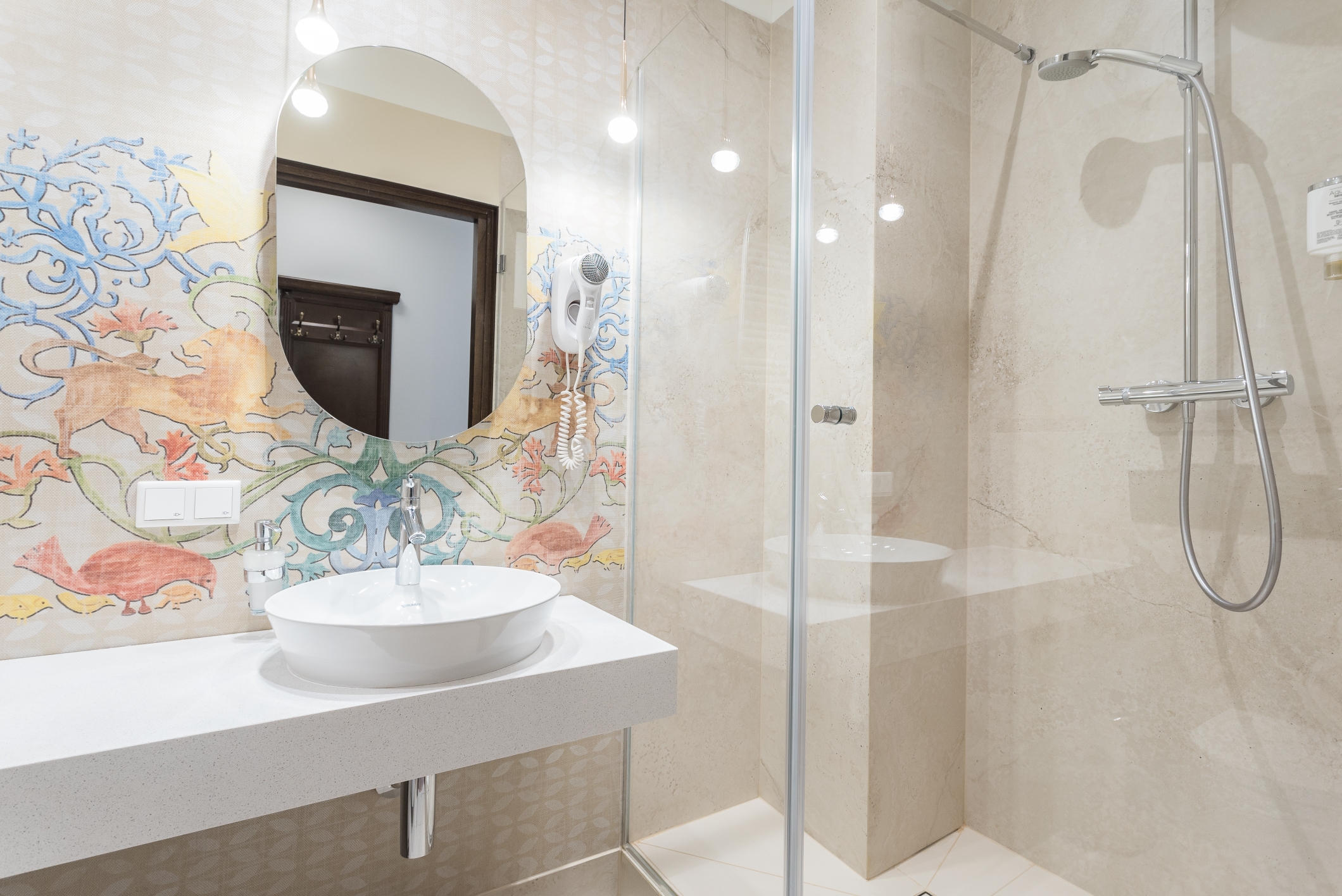 Hotel Ester, photo 16 of 46