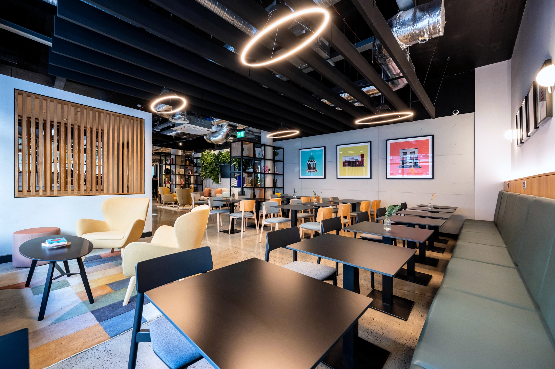 Staycity Aparthotels Tivoli, photo 23 of 30