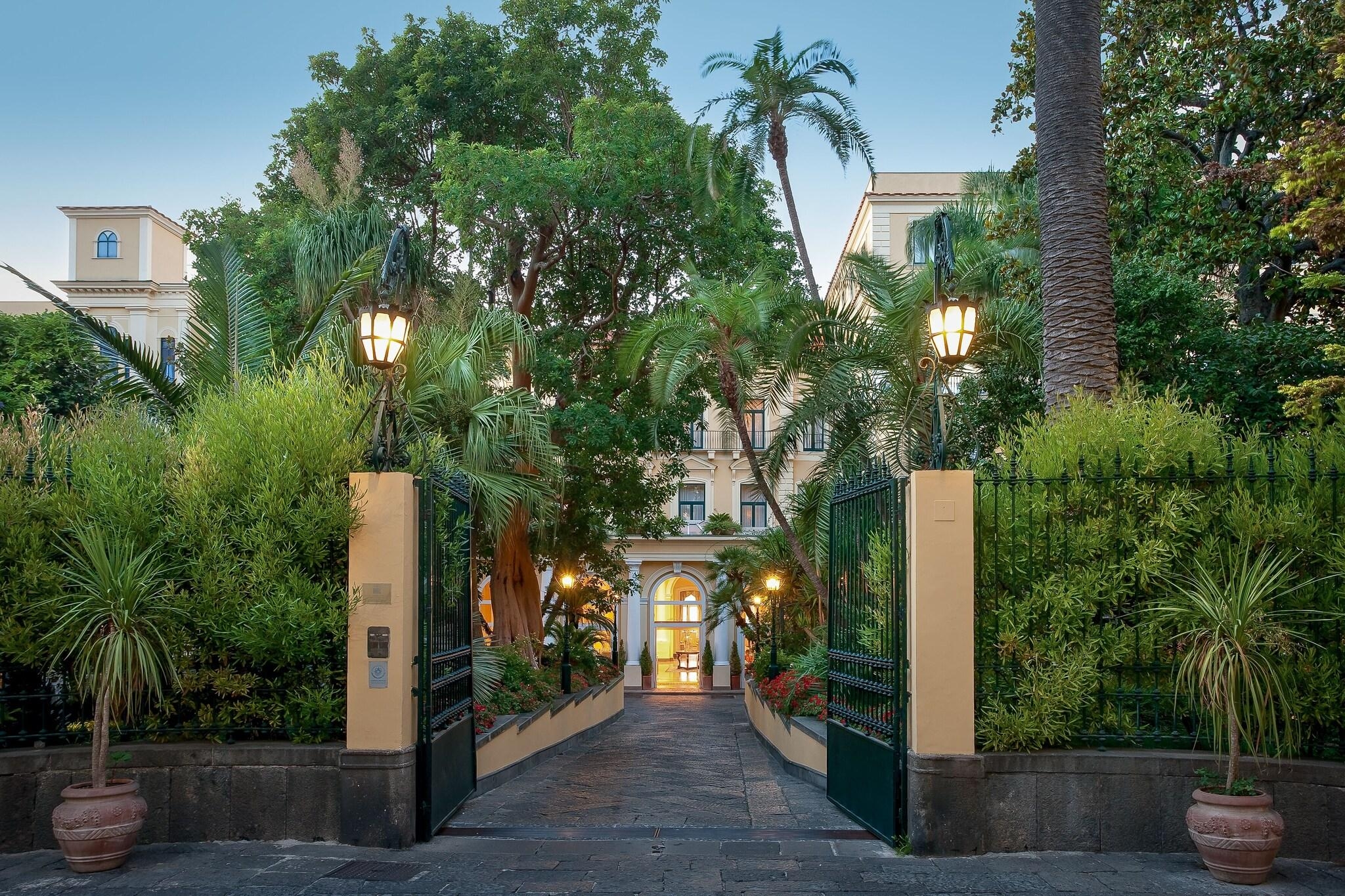 Imperial Hotel Tramontano, photo 4 of 77