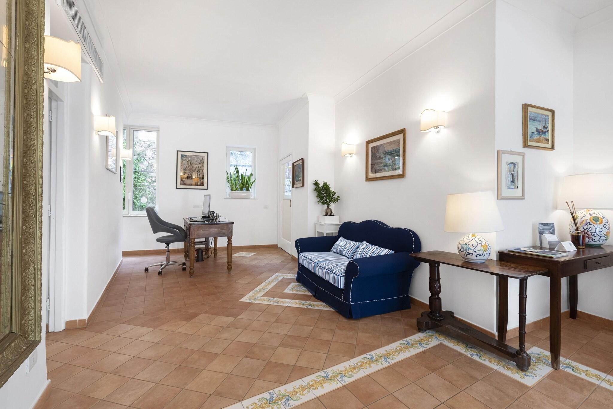 Hotel Bougainville, photo 12 of 82