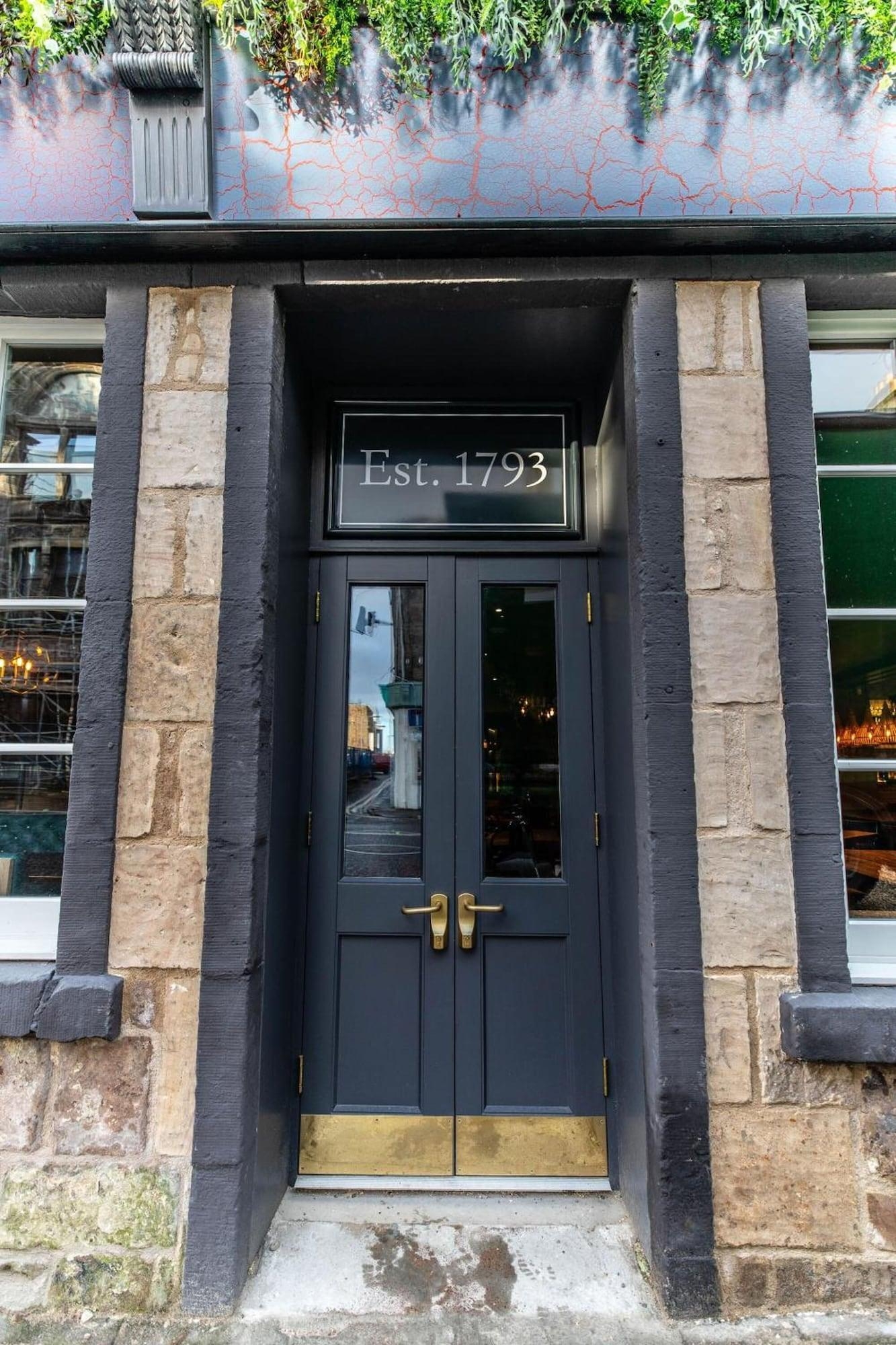 Black Friars, photo 2 of 56
