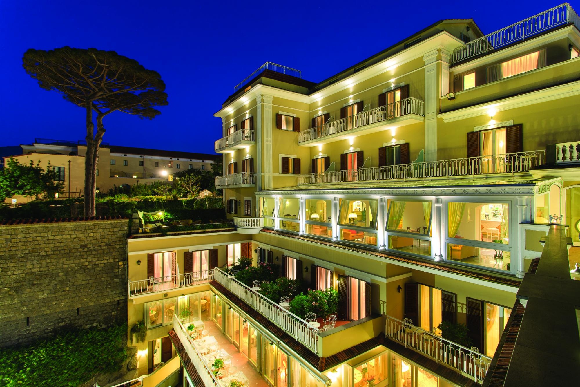 Hotel Corallo Sorrento, photo 1 of 55