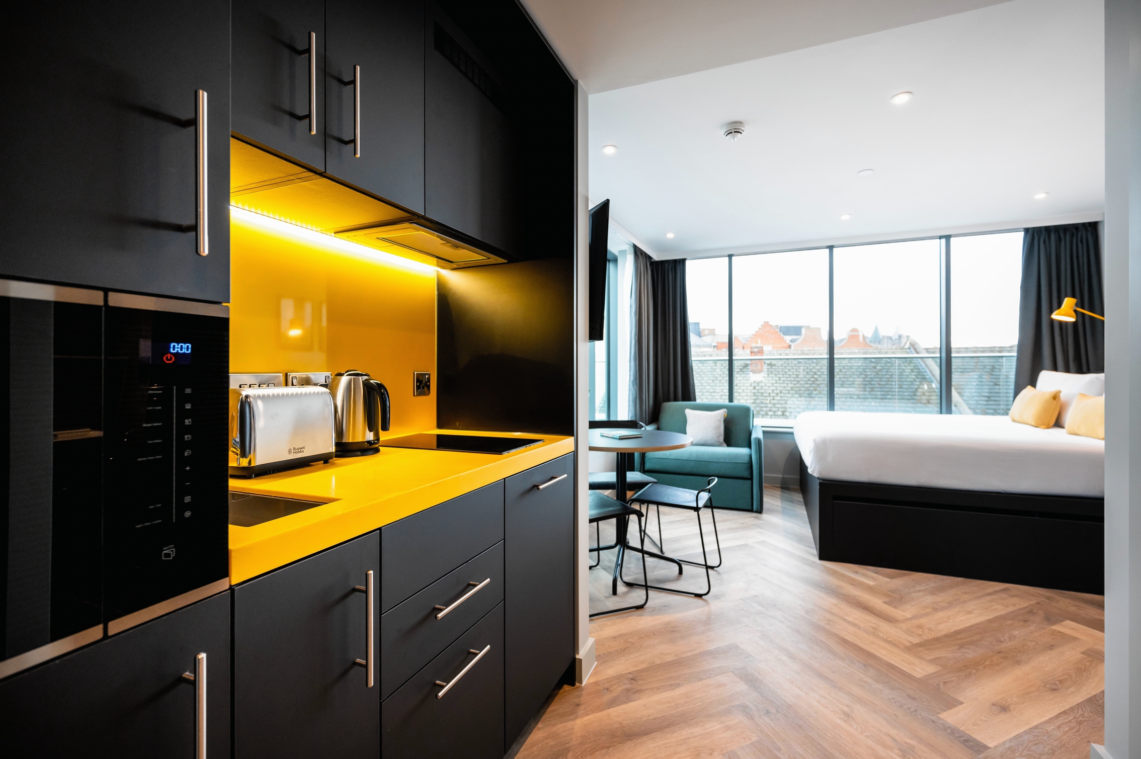 Staycity Aparthotels Tivoli, photo 5 of 30