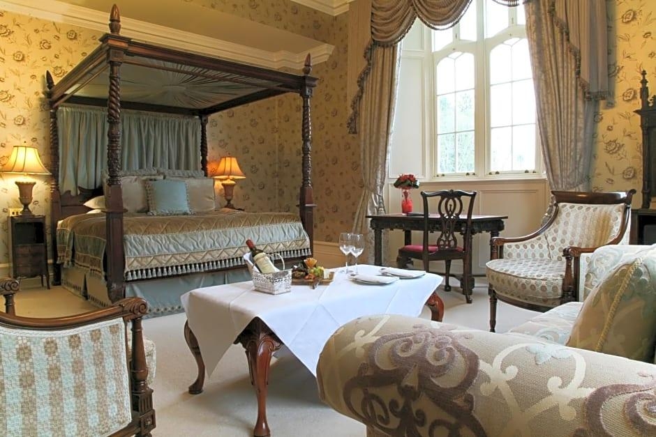 Kilronan Castle OIH, photo 16 of 33