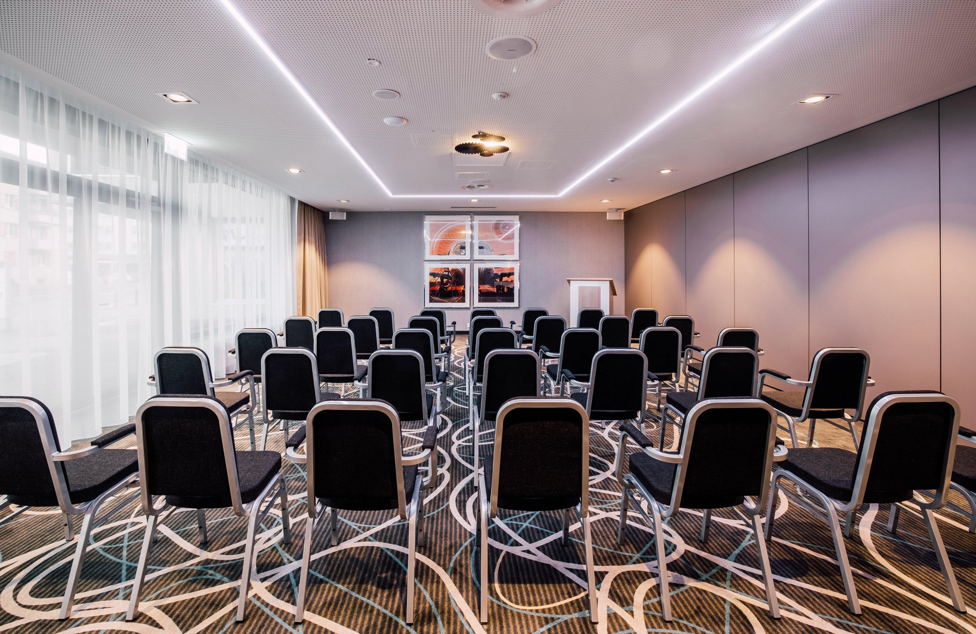Leonardo Hotel Zurich Airport, photo 26 of 41