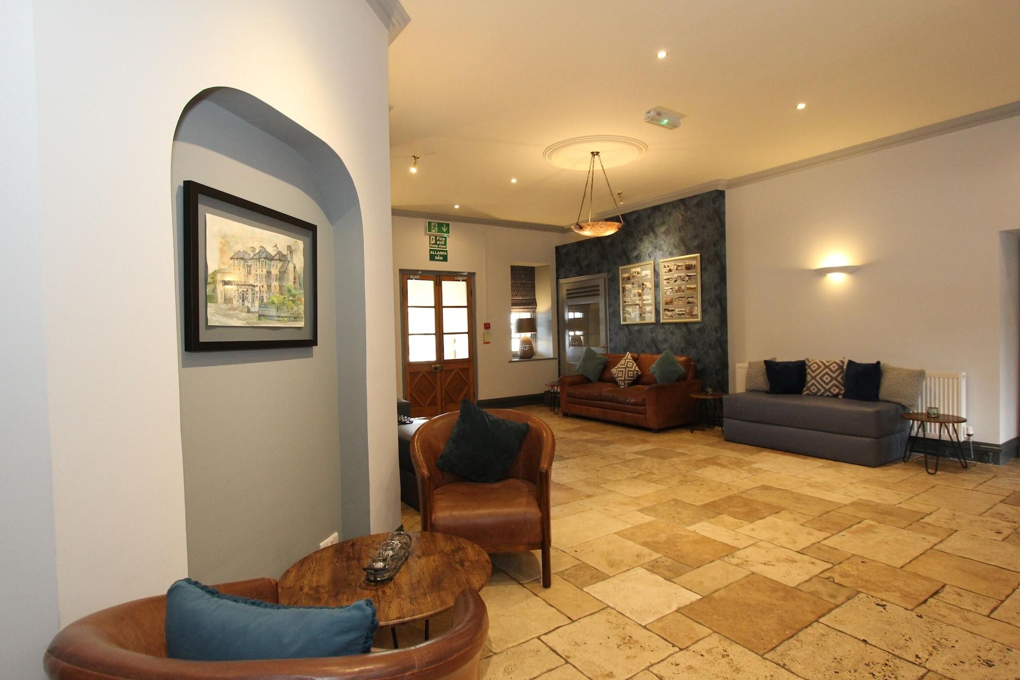 Nanhoron Arms Hotel, photo 22 of 102