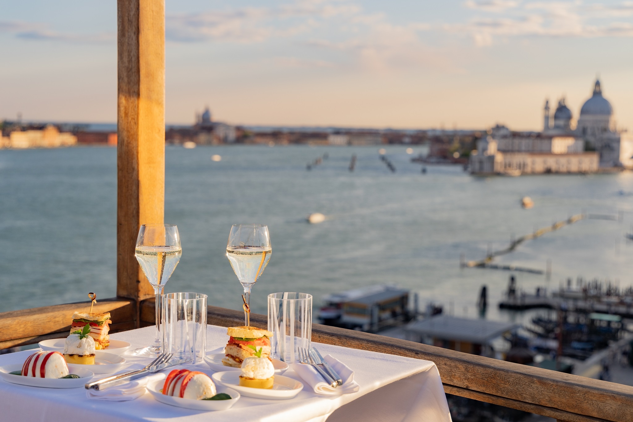 Londra Palace Venezia, photo 1 of 20